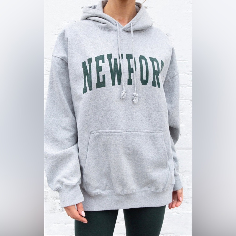 Brandy Melville sweatshirt. In great condition.